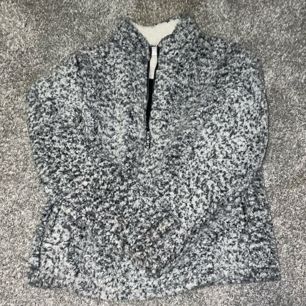 FLEECE SWEATER WITH ZIPPER